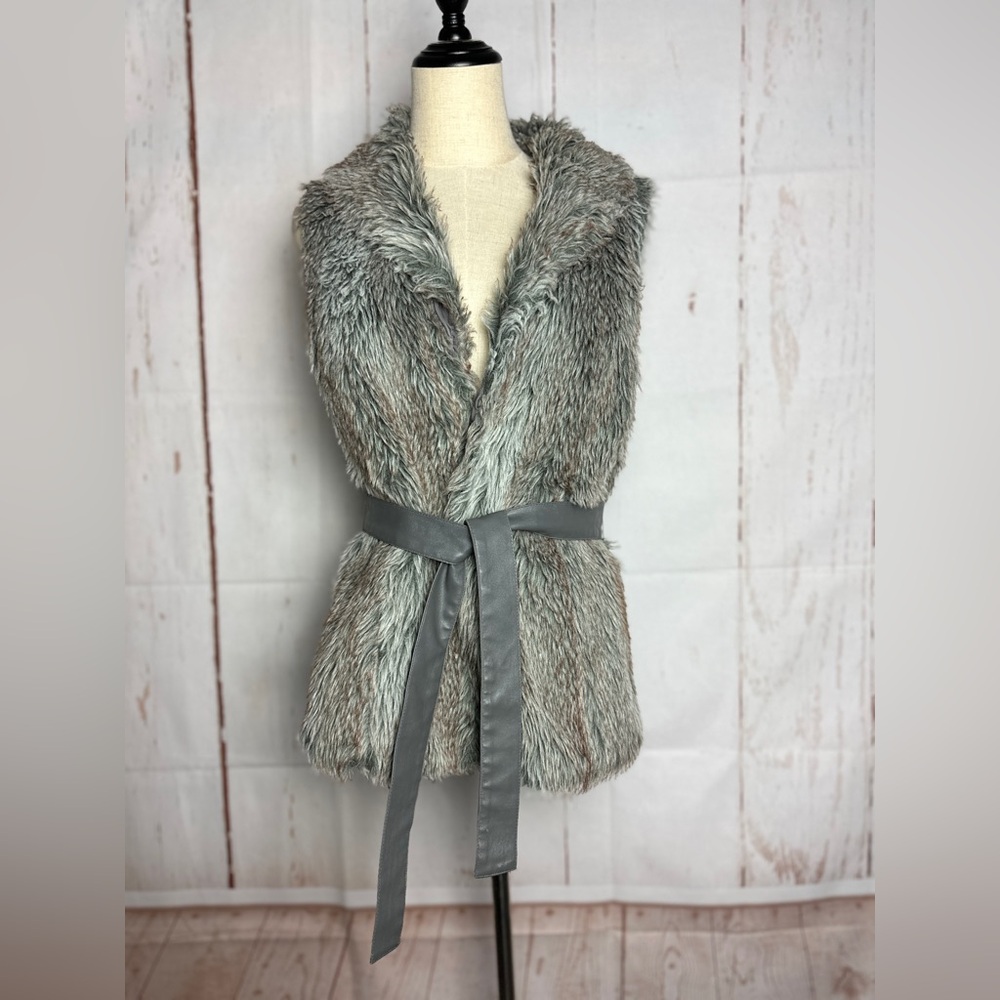 Flame Fluffy Faux Fur Women’s Winter Vest Size L With Belt